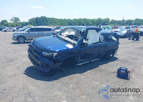 2023 Toyota 4Runner Limited из США, поврежденный, VIN JTEKU5JR8P6166910